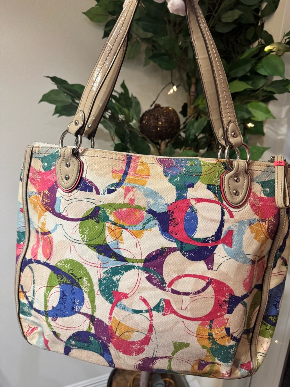 Coach Poppy Graffiti Signature Appliqué Glam tote - Picture 7 of 16